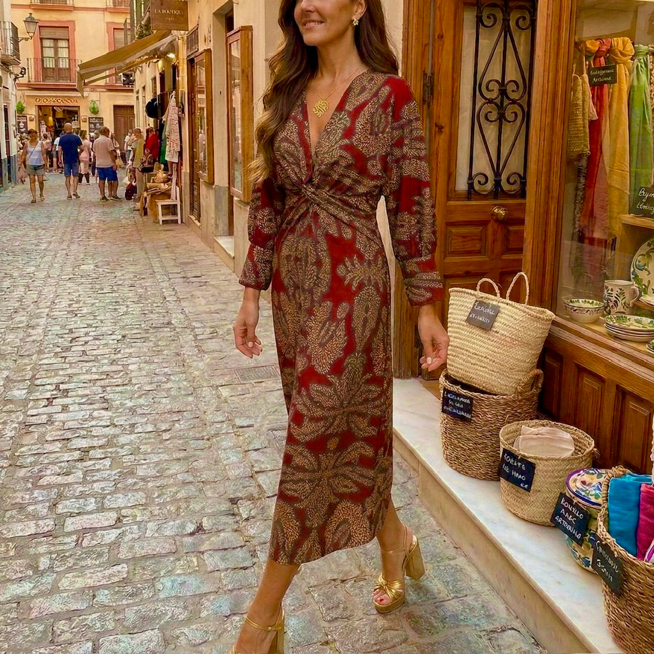 Isadora | elegantiškas midi suknelė su amžinu žaviu raštu