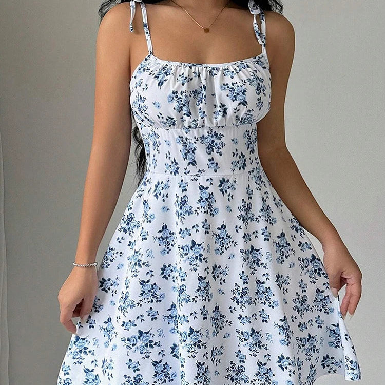 Gina | Maudymosi šortai su plonomis petnešomis ir gėlių raštu